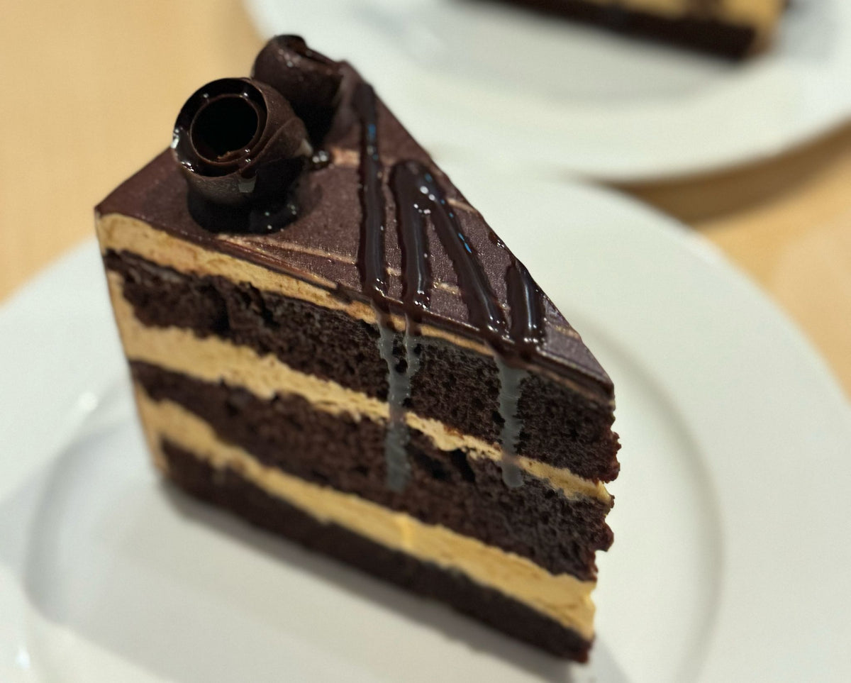 The Royal Cafe brings Halal cakes and Gourmet Delights